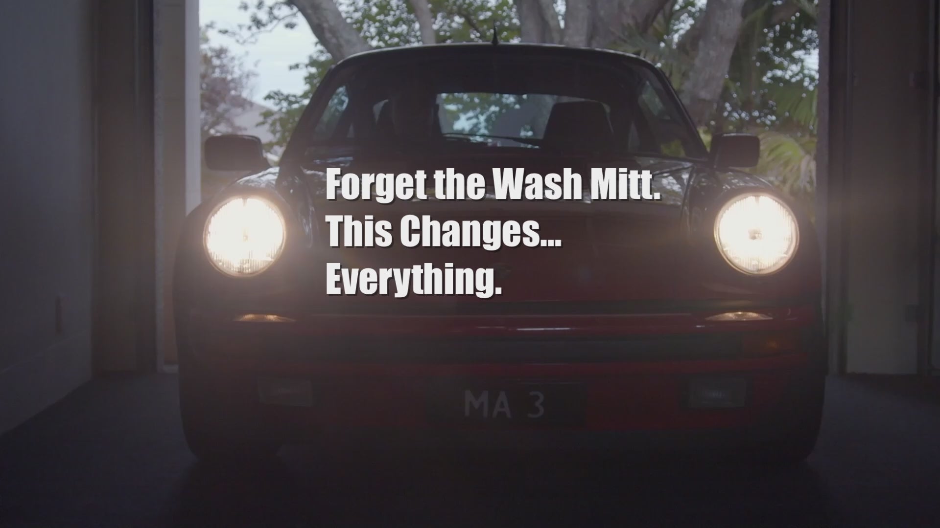 Mach 2 Speed Car Wash Towel – 7x the Size of a Mitt (60 x 30cm / 2 x 1ft)